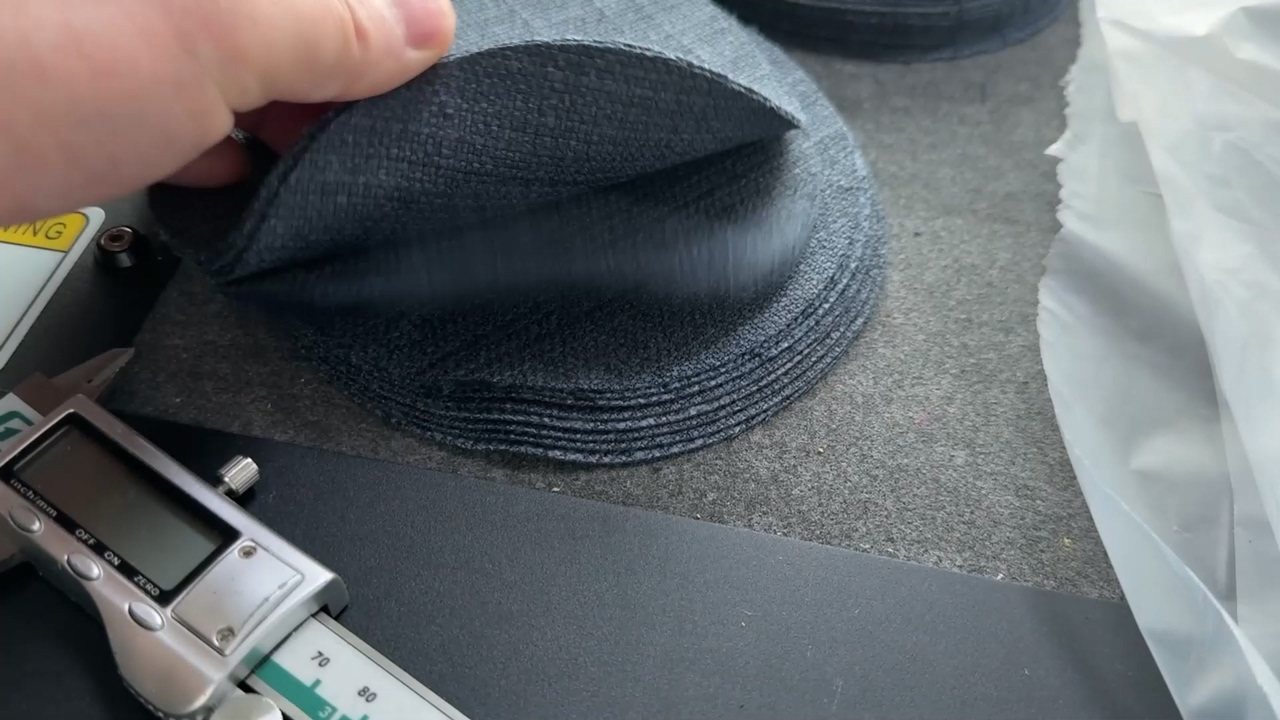 牛仔布小多层裁剪机