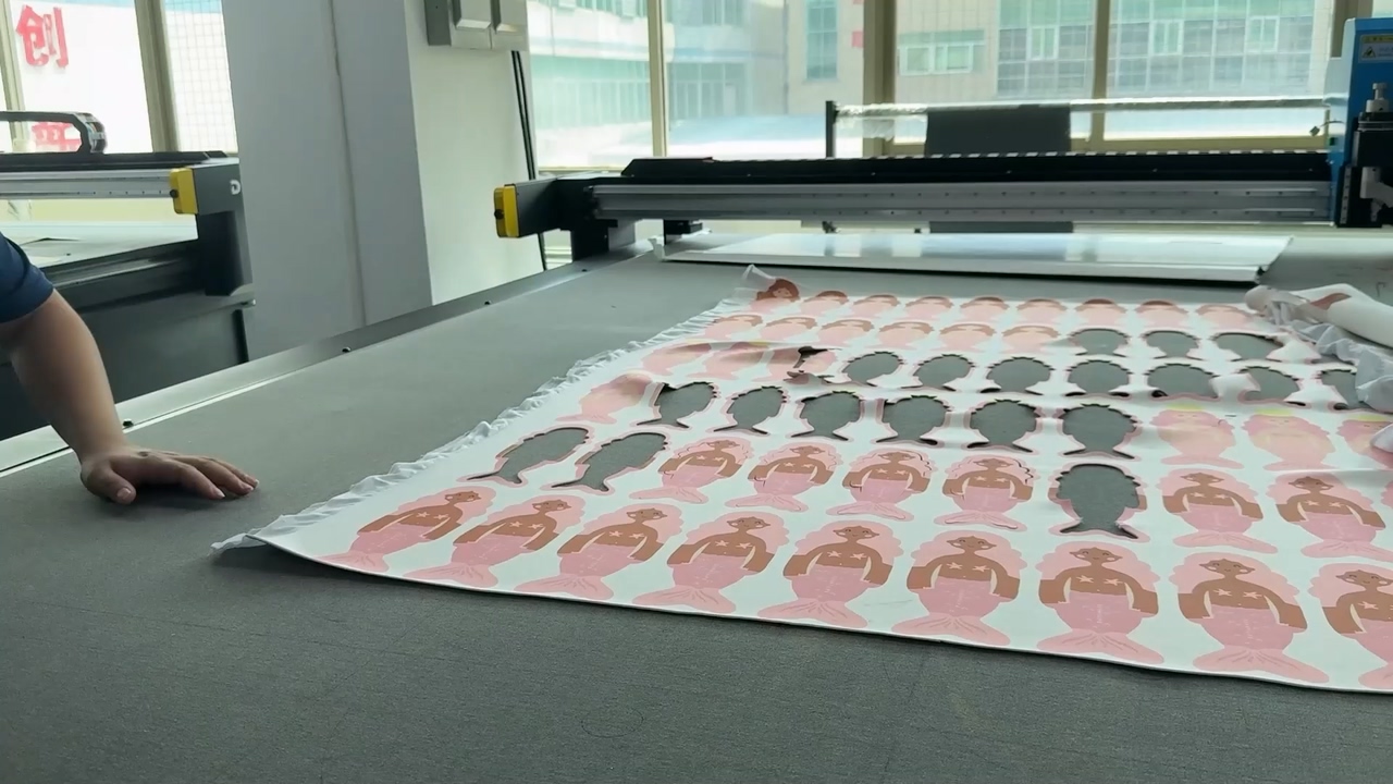 玩具大视觉裁剪机