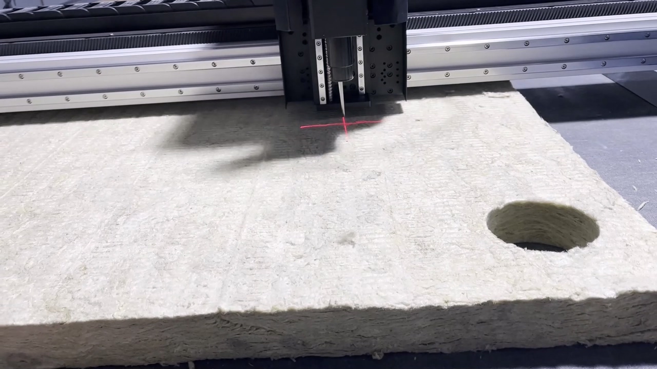 厚玻璃纤维棉切割机