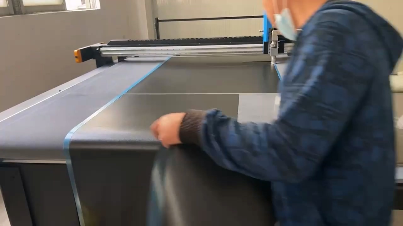 碳纤维布切割机