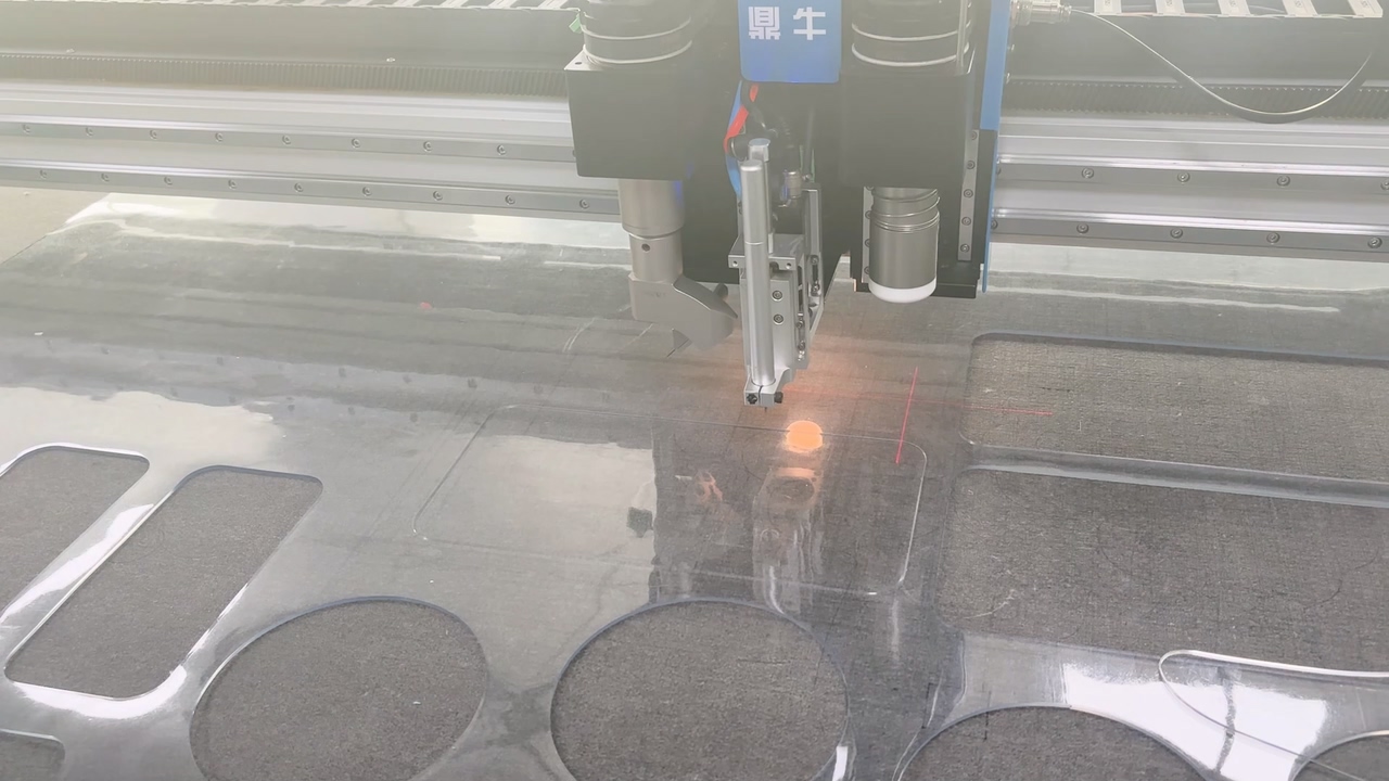 软玻璃斜边切割机