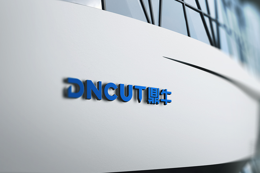 DNCUT